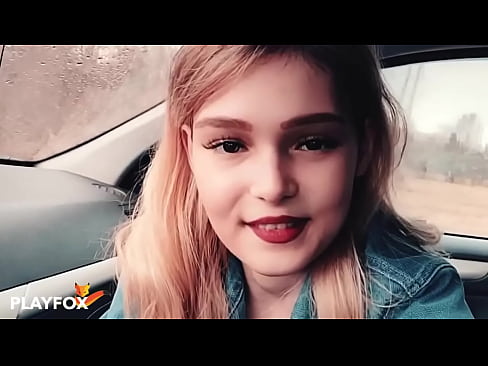 ❤️ سيڪسي بيب خوشي سان رعايتي ڪارڊ تي چوسي ٿو